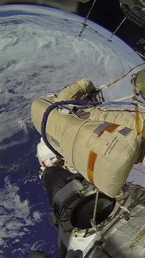 Cosmonaut performing repairs on space station #fyp #fypシ #space #cosmonaut #astronaut #spacestation #nasa