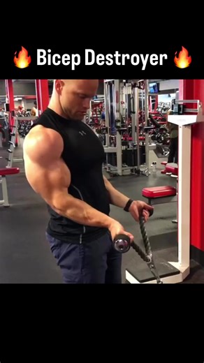 🔥 Biceps Screaming After This Finisher Try this combo to end your next Bicep routine. The 3 different angles will push the body to its limits. No more same boring workout... this one is 🔥🔥🔥 👉 Want this structured into a plan that fits your body? Custom training for men 30 — link in bio 🔥