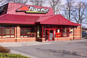 Scamming Pizza Hut Was My Family Tradition and I Have No Regrets