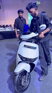 No More Ola - Here We Have Honda Activa Electric 2024 !! 102 Km Range 2 Batteries ( 1.5 x 1.5: 3 kwh ) 80km/h Top Speed 4-6 Hrs Full Charge Removable Battery’s @honda2wheelerin #honda #activa #hondaactiva #activaelectric | Mrd Vlogs