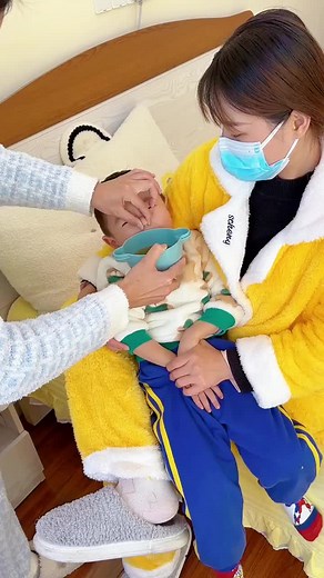 Health Device Demonstration: Extracting Liquid Safely