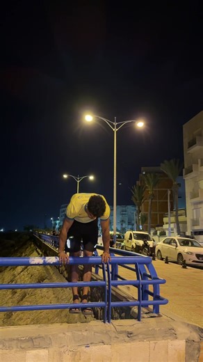 Mastering Handstands: Tips for Every Location