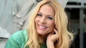 Sonya Kraus sexy: Transparenz-Hammer! DIESES Kleid bringt das Netz zum Glühen