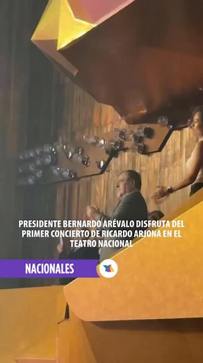 El primer concierto de Ricardo Arjona fue todo un éxito, con el Teatro Nacional completamente lleno y miles de voces cantando a todo pulmón cada una de sus canciones. 🇬🇹❤️ Entre los asistentes destacó la presencia del presidente Bernardo Arévalo, quien también disfrutó del show. 👏 #RicardoArjona #LoQueElSecoNoDijo #TeatroNacional #Guatemala #TvAztecaGuate #ElMejorCanal | TV Azteca Guatemala