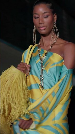 Jazzma Kendrick's slow-motion walk, displaying Olivia London's designs at Miami Swim Week' 24 #swim