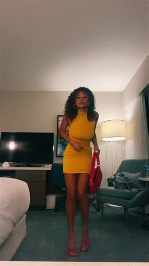 it’s 1am in puerto rico so let’s use that as an excuse as to why i can’t dance 😃 #fyp #ArmaniMyWay #foryou