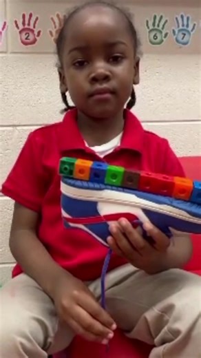 Counting and measuring made fun! Watch these little mathematicians-in-the-making as they learn to count with cubes and measure with their shoes. Who knew learning could be this much fun? Thanks to Frog Street, Pre-K students are stepping into the world of numbers and dimensions one cube, one shoe at a time! 燐勵 #PreKMath #LearningThroughPlay #FrogStreet | Frog Street | Facebook