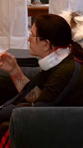 Ozzy & his love for chocolate eclairs #TheOsbournes #OzzyOsbourne #Funnymoment | The Osbournes
