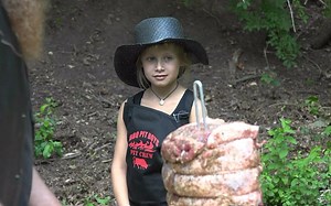 【soso字幕】美国土豪BBQ 油炸整块肋眼牛排 #BBQ Pit Boys# @Sofronio @BBQPitBoys