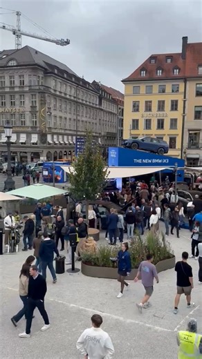 Ein deutsches Sprichwort sagt: Es gibt kein schlechtes Wetter, es gibt nur schlechte Kleidung. 🌧️ Wir trotzen gemeinsam mit euch dem Regen im IAA Open Space und freuen uns, dass ihr so zahlreich in die Innenstadt strömt. Sind ja auch nur ein paar Tropfen…😌 📅 9.–14. September 2025 🎟 Jetzt noch schnell Ticket für den IAA Summit sichern: https://tickets.messe-muenchen.de/MM/IAA25/Shop?culture=en ✅ Open Space kostenlos erleben! | IAA