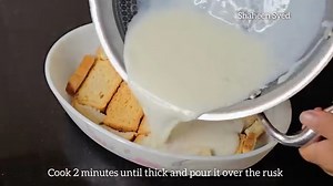 Three layered pudding recipe | 10 minutes custard jelly pudding #pudding #puddingrecipe #puddingrecipes #desserts #howtomakecustard #hoetomakecustardpudding #custardjelly #jellypudding #easydessert #shaheensyed #custardrecipe #egglesspudding #nobakepudding #easypudding #10minutespudding homemade jelly https://youtu.be/nKJjxYvLENo?si=DDEEyiv9w1Qv3jxa ingredients 1 cup milk 2 tbsp sugar 1 tbsp cornflour 10 to 12 rusk 1 cup milk 2 tbsp sugar 2 tbsp custard powder 1 packet readymade jelly powder how