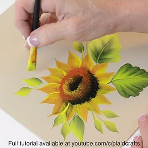 1.8M views · 9K reactions | Beautiful One Stroke Sunflower in under a minute! Check out the full tutorial (slowed down and with GREAT instruction by Donna Dewberry) here: www.bit.ly/PaintWithDonna | Plaid Crafts | Facebook
