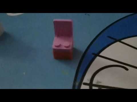 How to make a Lego desk/table