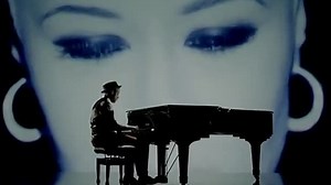 Labrinth - Beneath Your Beautiful ft. Emeli Sandé