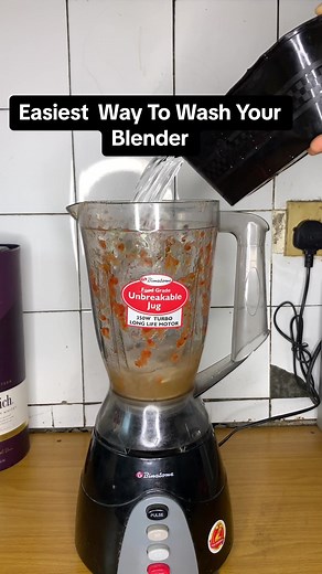 As an ambasador of lazy humans,i find ways to make life a bit easier for me,and once i find it,imma share it to my fellow lazy people,ya welcomeeeee🌚…#pulchritudeko #postingonceaday #easiestway #washingblenders #tiktokchosemysound #makinglifeeasier