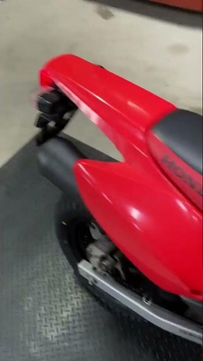 ホンダ XR50 モタード：街乗りも遊べる本格派ミニモト