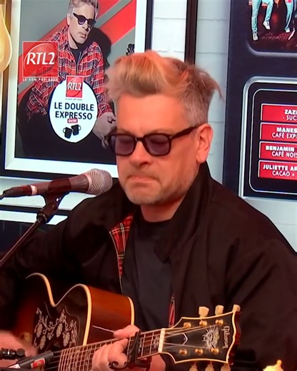 Retour en images sur les plus beaux moments de la saison sur RTL2. Concerts, invités en studio, festivals… Merci de nous avoir accompagnés toute l’année ! ❤️ Benjamin Biolay - Comment est ta peine ? dans Le Double Expresso | RTL2