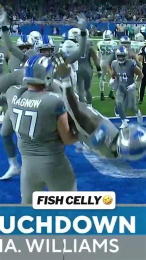 Jamaal was hilarious for this one 🎣 #nfl #football #celly
