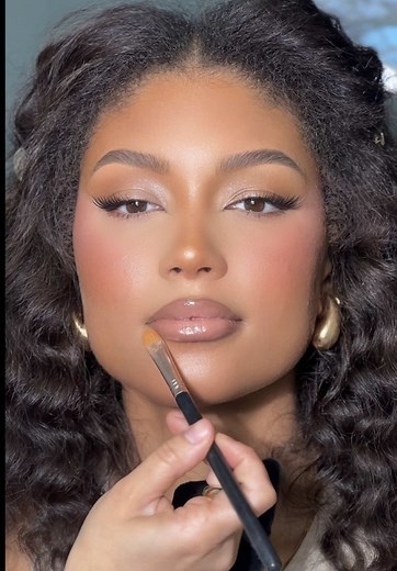 Soft Glam Makeup Tutorial with Anastasia Products