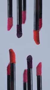 Una sola tinta, mil formas de ser tú. Labios, mejillas, días con color. ✨ Tintas Multiusos Yuya – natural donde importa. | Republic Cosmetics México