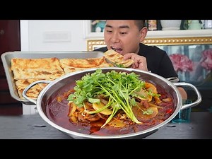 cook hot pot with 1.5kg beef giblets . have it with 10 pancakes and beer . so satisfying