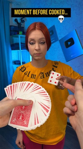 🌀POV Color Changing Card — Impossible Trick