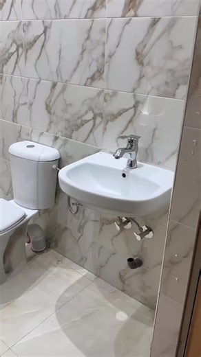 Wash basin waste pipe installation