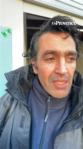 “Ici tout le monde est égal !” À Marseille, ces douches municipales gratuites apportent un peu de réconfort et de chaleur aux sans-abri | La Provence