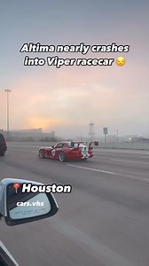 678K views · 6.1K reactions | Bruhhh that Viper was on RAILS!!! Wing doing it's thing lol @cars.vhs @wsdtony #dodge #viper #nearmiss | Toughest Cars | Facebook