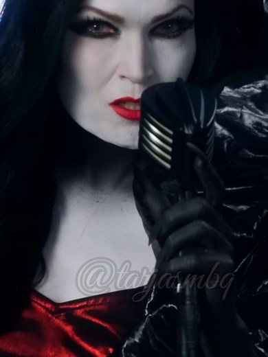 Tarja Turunen: Jingle Bells Metal Version