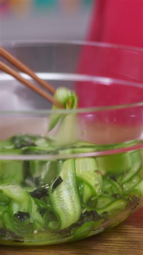 February = Fun, Fresh, Flavorful Wednesdays 🥕 Every Wednesday at 10 AM & 6 PM ET, we’re cooking up feel‑good, whole‑food meals that make your week way more delicious! 📺 Watch Wholesome Wednesdays on Gusto TV or stream FREE on the Gusto TV app.