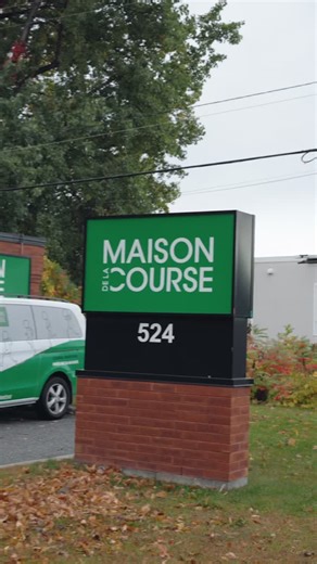 134 reactions · 11 shares | @on et Maison de la Course prennent un petit moment pour vous présenter Aurélie, une membre précieuse de notre équipe, rayonnante et toujours partante pour une sortie de course! L’automne, c’est sa saison coup de coeur! L’air frais, les couleurs, le calme, tout y est! Et vous, quelle est votre saison préférée pour courir? Partagez-le en commentaire, on veut vous lire!  ️@maglot | Maison de la Course | Facebook