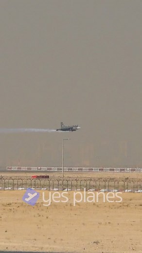 Last performance of Tejas before it crashed down at Dubai Airshow. This video is taken minutes before the incident. #india #tejas #tejas | Yes Planes