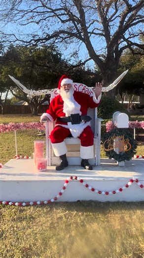 SANTA!!! I KNOW HIM!!! And he’s in the Bank Park in downtown Albany RIGHT NOW!!! Go see him!! 🎅🏼🎅🏼🎅🏼🎅🏼🎅🏼🎅🏼🎅🏼🎅🏼🎅🏼🎅🏼🎅🏼🎅🏼🎅🏼🎅🏼🎅🏼🎅🏼🎅🏼 | Albany Texas Chamber of Commerce