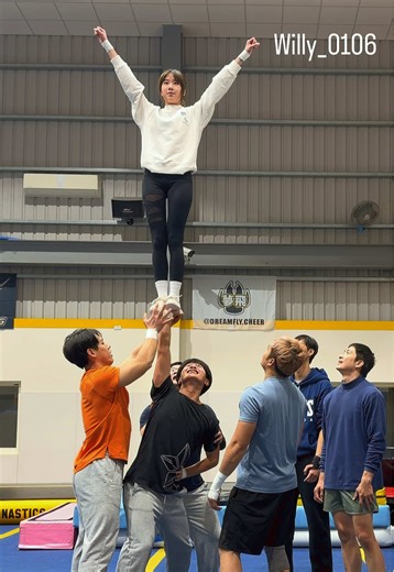 真的頂不住啊～ #cheer #Dreamfly #cheerleading #funny