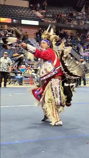 Men's Traditional Dancer🪶✨ #indigenous #powwow #traditional #dance #culture #nativeamerican #shorts