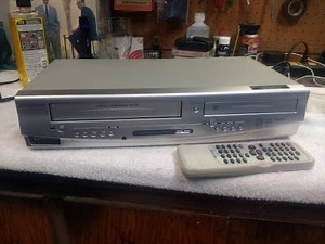 Sylvania VCR DVD Combo Eats Tapes