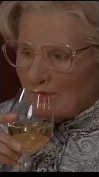 Teeth scene Mrs. Doubtfire #RobinWilliams #MrsDoubtfire #funny