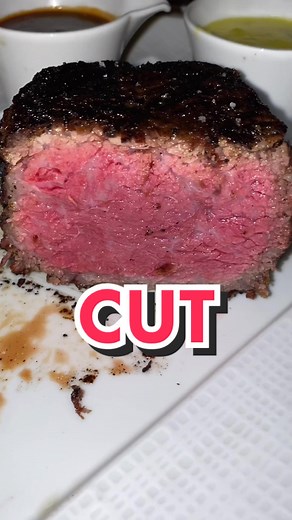 The BEST steakhouse in Los Angeles! 🥩 #lafoodie #foodreview #losangeles #steak #steakhouse #steaktiktok #beverlyhills #finedining #foodtiktok #food