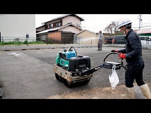 Muddy parking lot improved in just 3 hours with revolutionary Japanese paving material!