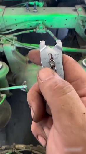 1.9K views · 15 reactions | Measure any screw in seconds ⏱️⚡—no batteries needed! ❌ Our precision thread gauge ️ eliminates fastener guesswork with simple, reliable manual measurement. Perfect for workshops  & DIY projects ✨ #ToolTime #DIYTools #WorkshopEssentials #NoBatteriesNeeded #PrecisionTools #FixItFriday #HomeImprovement #ProCraftsman | Historicg#455 | Facebook