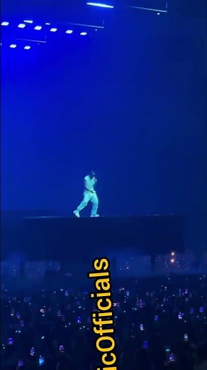 Gims - Zombie live performance concert paris arena #gims #shorts