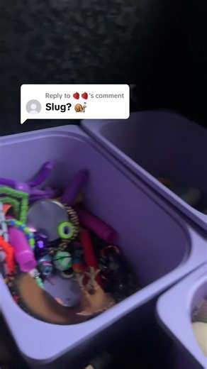 Replying to @🍓🍓 #slug #fidgets #squishy #squish #fidgettoys