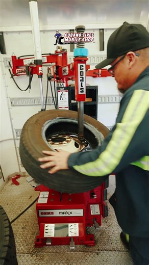 U-Haul tire repair handled on-site 🛞🔧