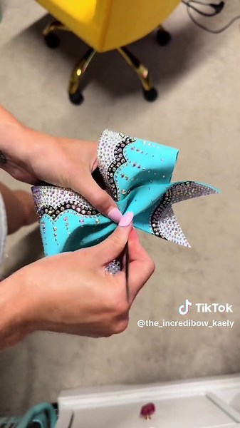 Watch me make a cheerbow #cheerbows #cheerleading #allstarcheer #stunts #tumbling
