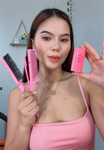 Clean Girl Low Bun Tutorial: Graduation Hairstyle with Brush Set