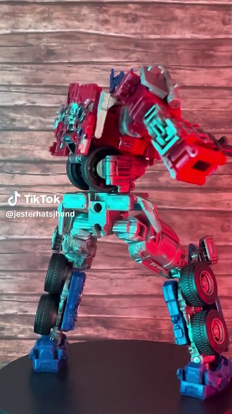 Transformers: Custom Optimus Prime Upgrade Kit