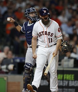 Astros' Evan Gattis searching for a rhythm during offensive woes
