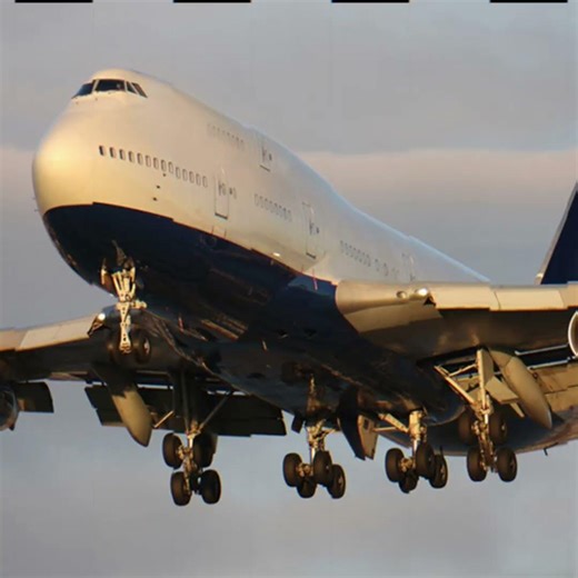 boeing vs airbus #airbusa400m #boeing737 #automobile #airplane #aviation #airplane4 #aviation #b747