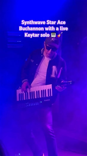 Synthwave/Retrowave/Outrun producer Ace Buchannon 🇫🇮 with a glossy keytar solo 🎹 🎸 🕶️